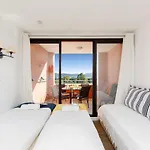Appartement Les Parcs De Yourhosthelper Grimaud