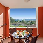 Les Parcs De Yourhosthelper * Grimaud