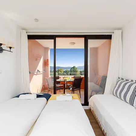 Appartement Les Parcs De Yourhosthelper Grimaud