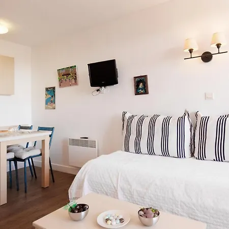 Apartment Les Parcs De Yourhosthelper *