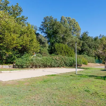 Apartment Les Parcs De Yourhosthelper